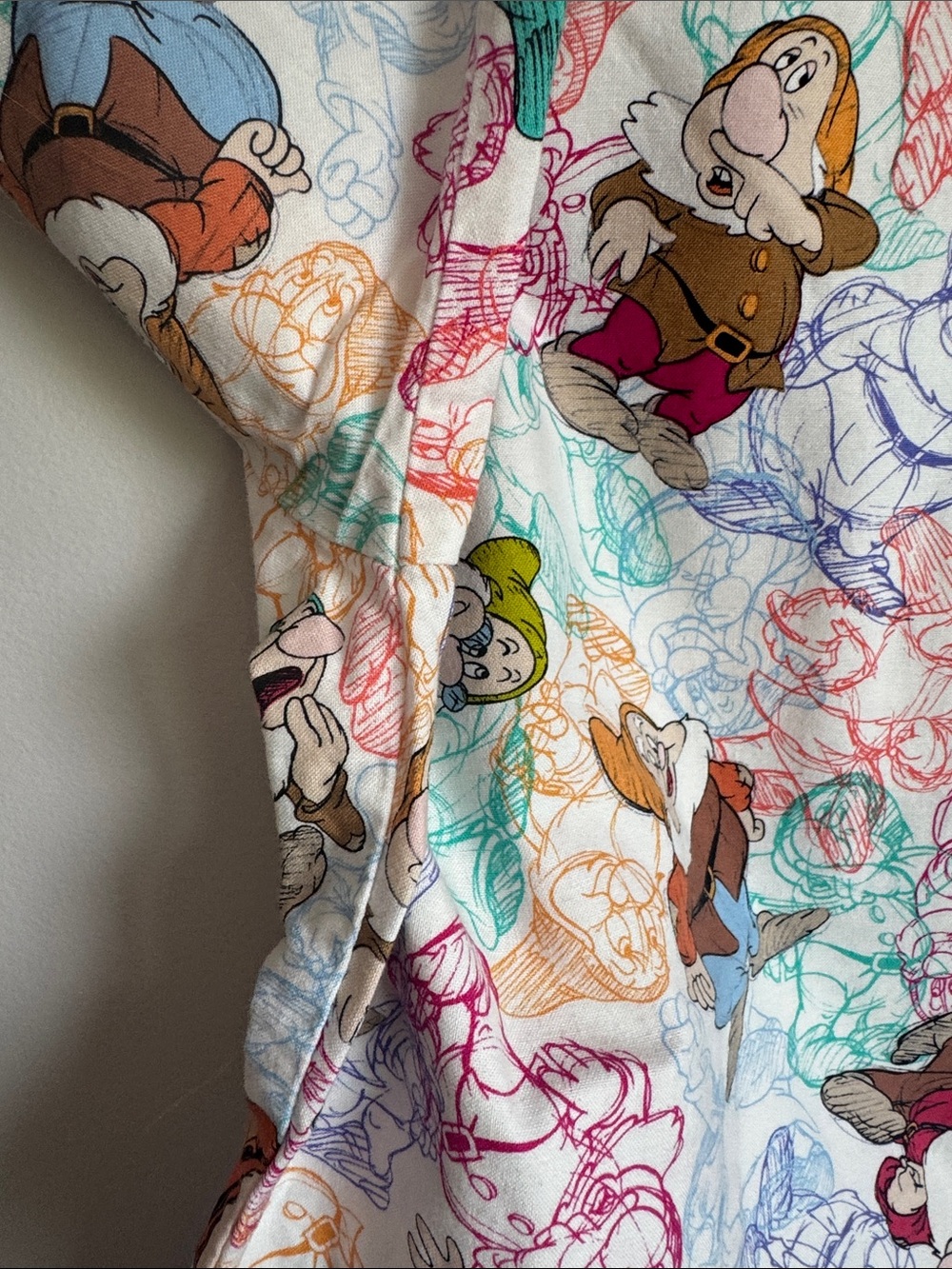 Disney Multicolor Snow White & Seven Dwarfs Short Sleeve Tee - Picture 2 of 4